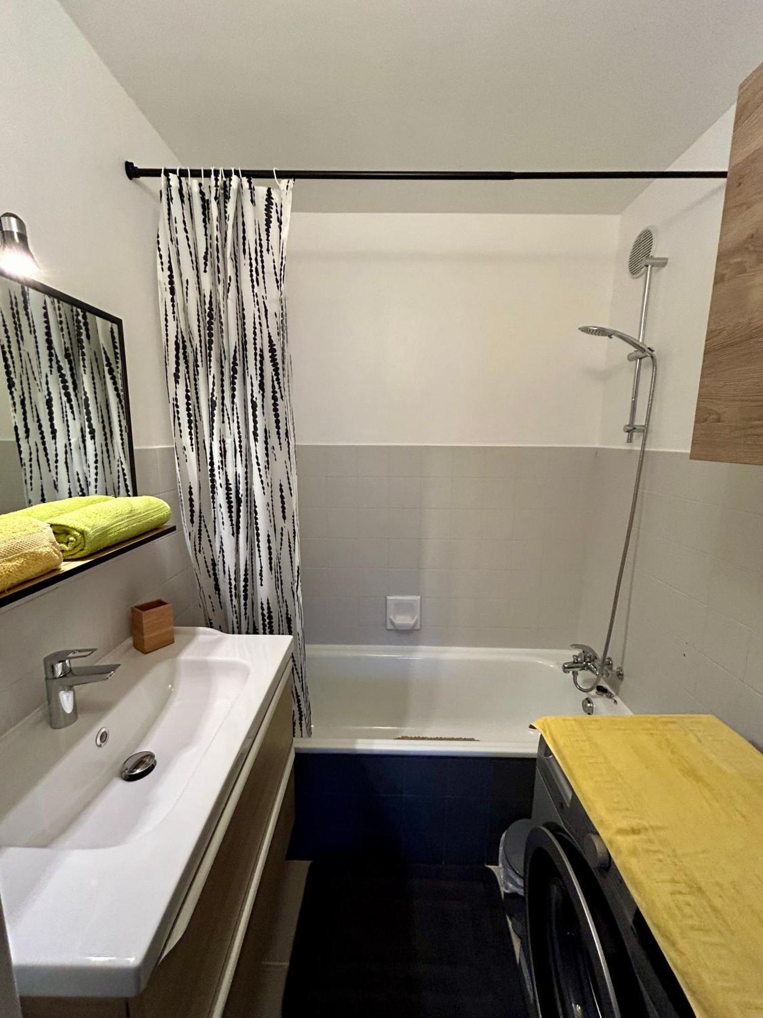 Cocoon Vue Mer ☆ En Face Du Port De Golfe-Juan ☆ Екстер'єр фото